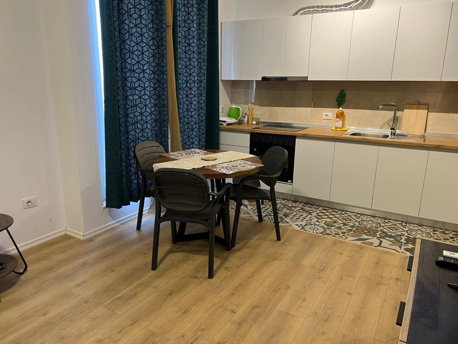 Thyamis Apartment Tirana Exterior photo