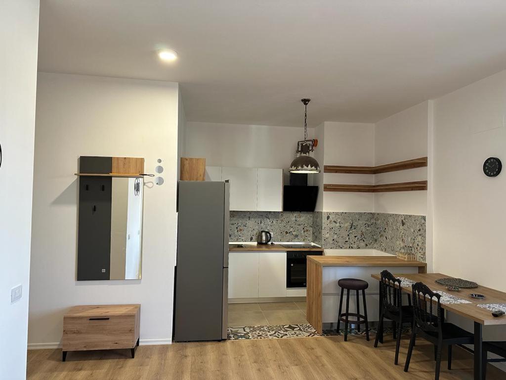 Thyamis Apartment Tirana Exterior photo